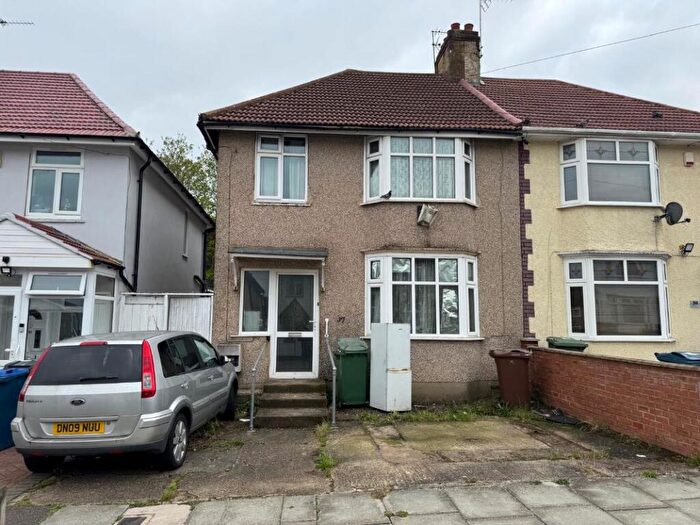 3 Bedroom Semi-Detached House For Sale In St. Margarets Avenue, Harrow, HA2