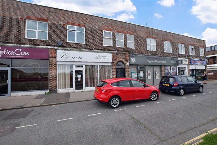 2 Bedroom Flat To Rent In The Parade, Bognor Regis, West Sussex, PO21