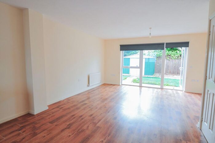3 Bedroom End Of Terrace House To Rent In Shakespeare Walk, Manchester, M13