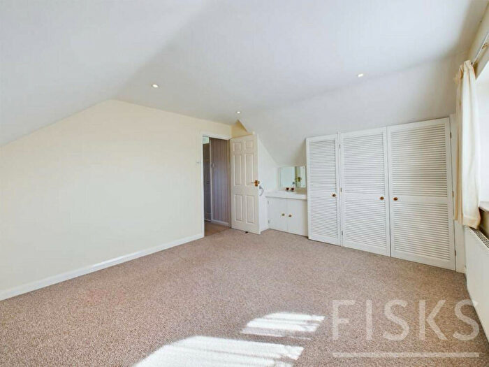 3 Bedroom Detached House For Sale In Handel Road, Canvey Island, SS8