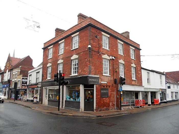 1 Bedroom Flat To Rent In Flat, High Street, Saffron Walden, CB10