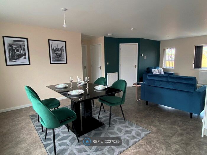 2 Bedroom Flat To Rent In Hazelwood Lane, Kettering, NN16