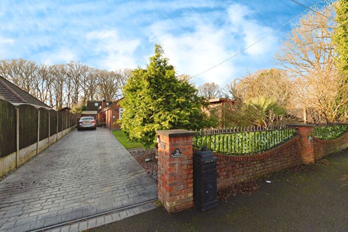 4 Bedroom Bungalow For Sale In Canford Avenue, Wickford, SS12