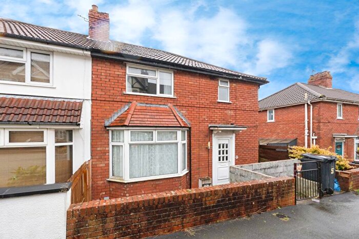 3 Bedroom Semi Detached House For Sale In Jubilee Road, Knowle, Bristol, BS4