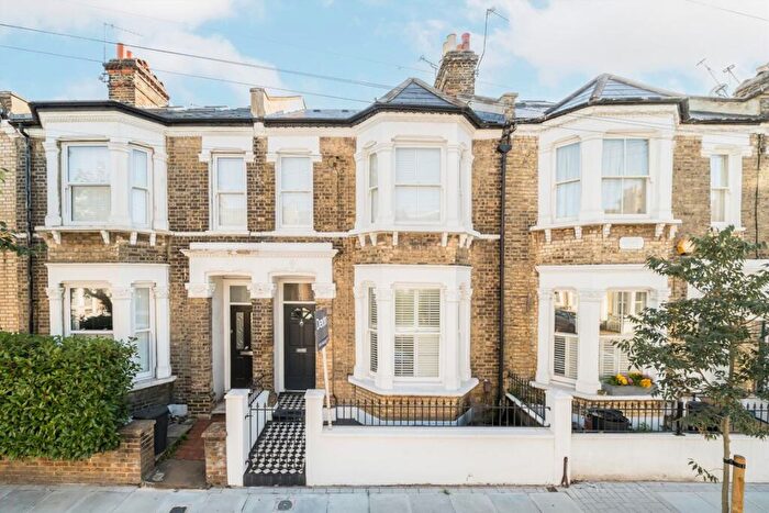 4 Bedroom House For Sale In Eccles Road, Clapham Junction, SW11