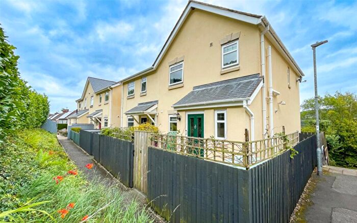 3 Bedroom Semi-Detached House For Sale In Trem Y Dolydd, Dolgarrog, Conwy, LL32