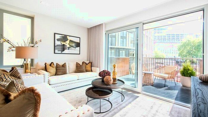 3 Bedroom Flat To Rent In Garrett Mansions, Edgware Road, London, W2