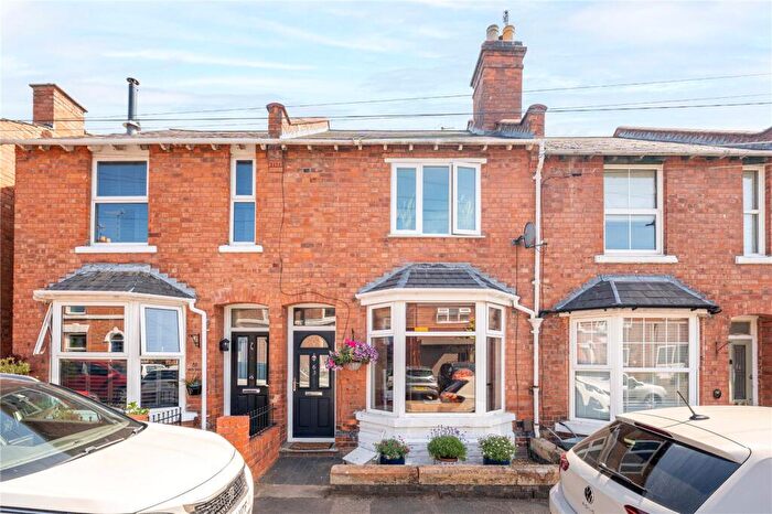 3 Bedroom Terraced House For Sale In Avon Street, Warwick, CV34