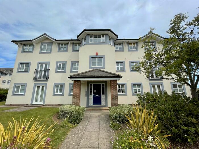 2 Bedroom Flat To Rent In Green Howards Drive, Scarborough, YO12