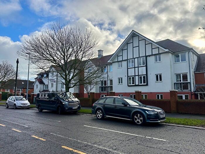 1 Bedroom Property For Sale In Cooden Drive, Bexhill-On-Sea, TN39