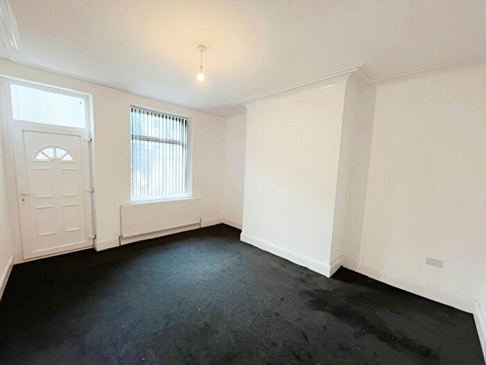 2 Bedroom Terraced House To Rent In Oak Terrace, Halifax, West Yorkshire, HX1