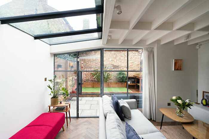 2 Bedroom Flat For Sale In Powell Road Iii, Powell Road, London, E5