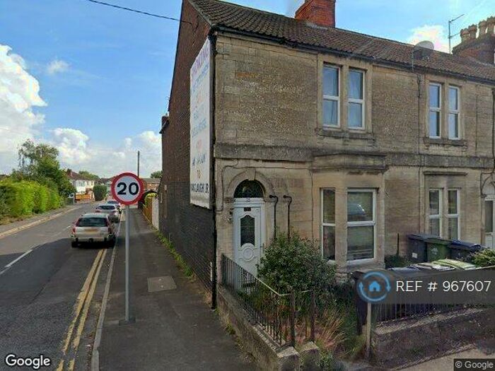 3 Bedroom Terraced House To Rent In Bradley Road, Trowbridge, BA14
