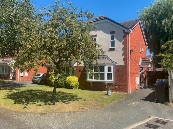 3 Bedroom Semi-Detached House To Rent In Whimbrel Park, Liverpool, Merseyside., L26