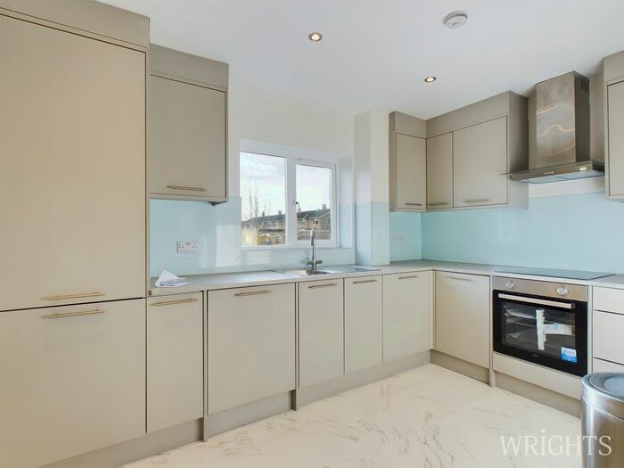 2 Bedroom Flat To Rent In Margery Wood, Welwyn Garden City, AL7