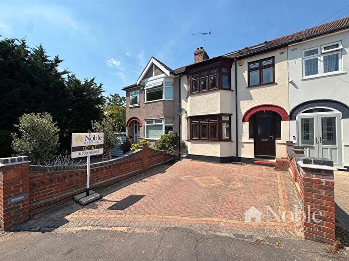 5 Bedroom Terraced House To Rent In Norman Road, Hornchurch, RM11