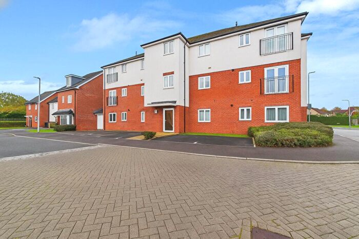 2 Bedroom Apartment For Sale In Holymead, Calcot, Reading, West Berkshire, RG31