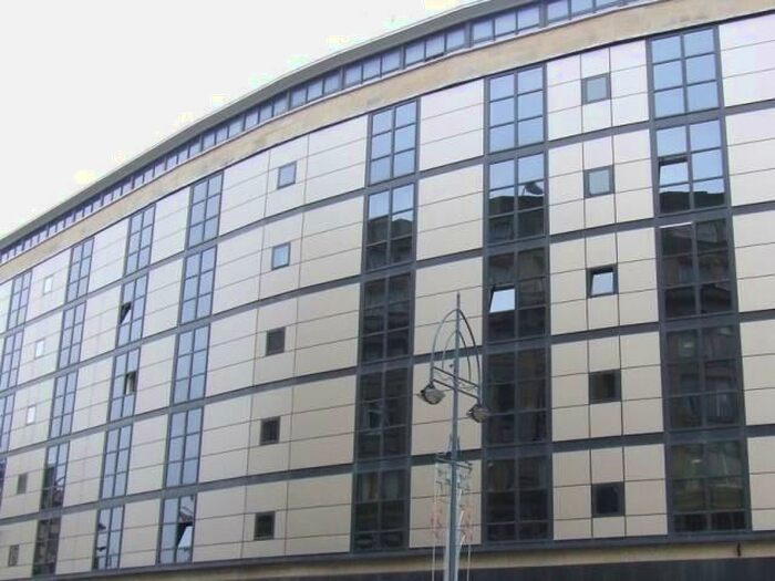 2 Bedroom Flat To Rent In Landmark House, Broadway, Bradford, BD1