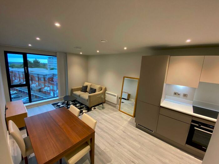 1 Bedroom Flat To Rent In Broad Street, Birmingham, B15