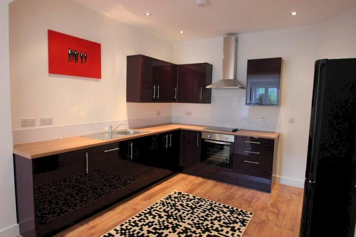 6 Bedroom Terraced House To Rent In Fitzroy Street, Cardiff, CF24