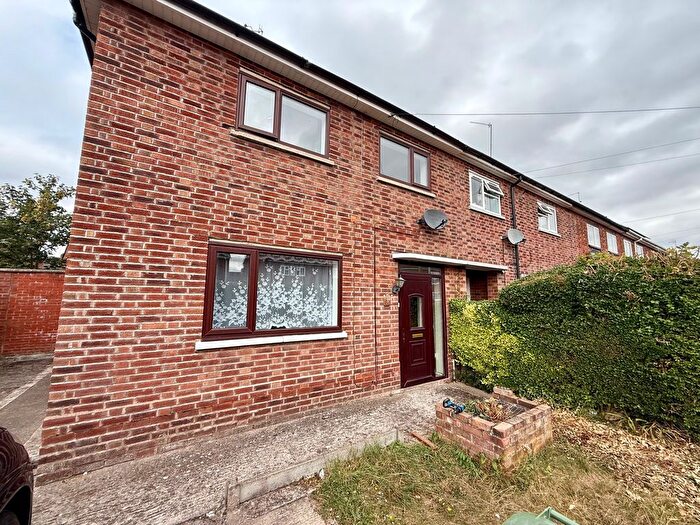 3 Bedroom End Of Terrace House To Rent In Norwich Road, Worcester, WR5