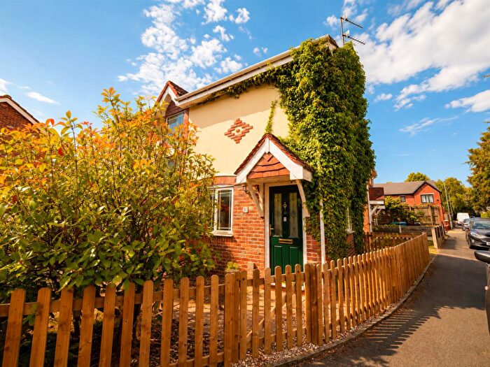 3 Bedroom Detached House For Sale In Mainwaring Terrace, Manchester, M23