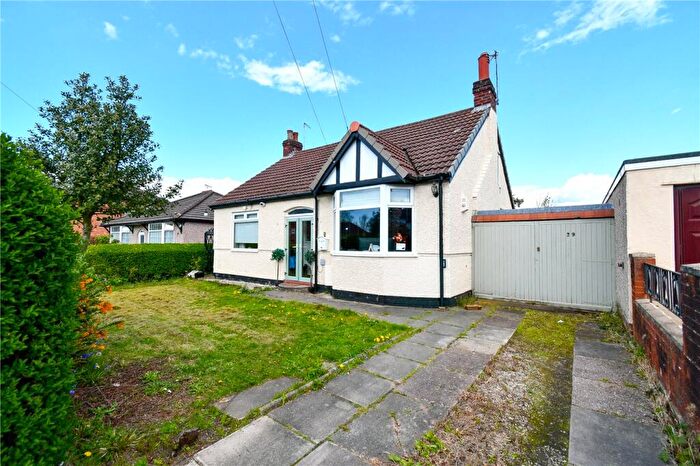 2 Bedroom Bungalow For Sale In Greenfields Avenue, Bromborough, Wirral, CH62