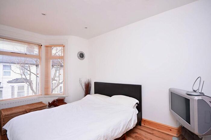 4 Bedroom House To Rent In Harcourt Road, Stratford, London, E15