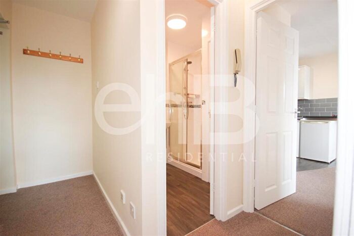 1 Bedroom Flat To Rent In Governors Court, Landor Road, Warwick, CV34