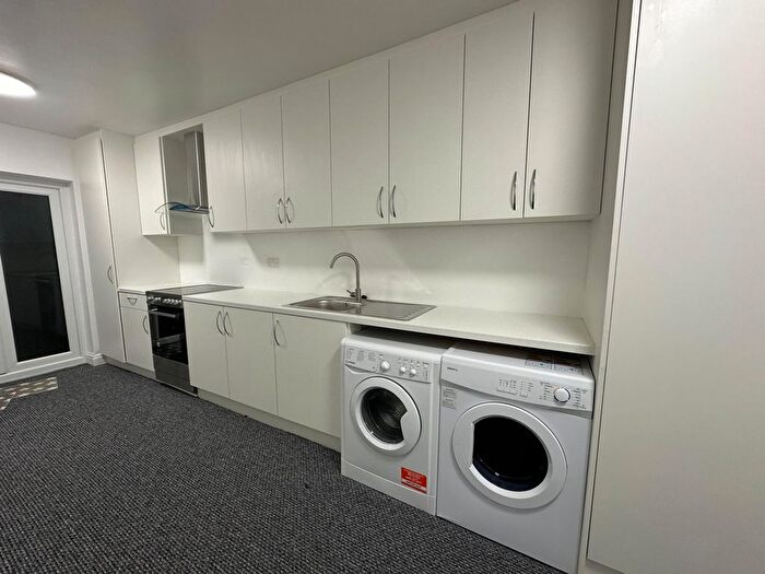 2 Bedroom Flat To Rent In St. Ursula Road, Southall, UB1