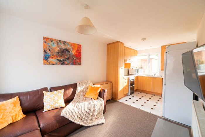 5 Bedroom House To Rent In Leahurst Crescent - Copy, Harborne, West Midlands, B17