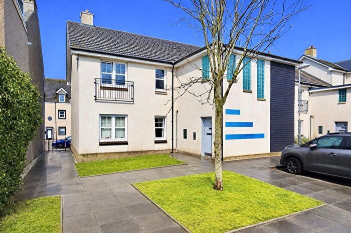 2 Bedroom Flat For Sale In Belfast Quay, Irvine, KA12