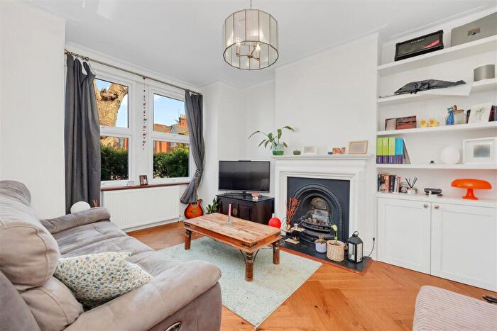 2 Bedroom Flat To Rent In Deacon Road, London, NW2