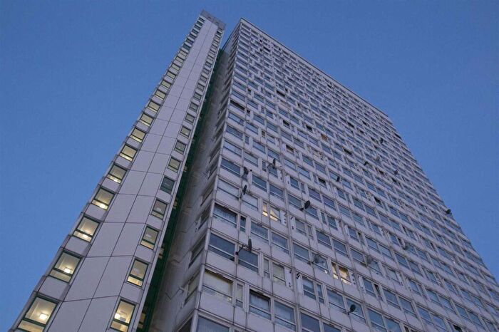 2 Bedroom Property To Rent In Oxestalls Road, Deptford, SE8