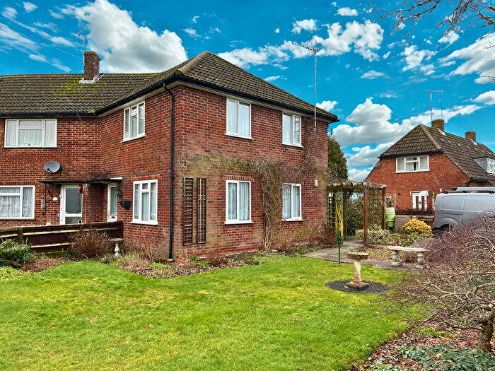 3 Bedroom Semi Detached House For Sale In Roundfield, Upper Bucklebury, RG7