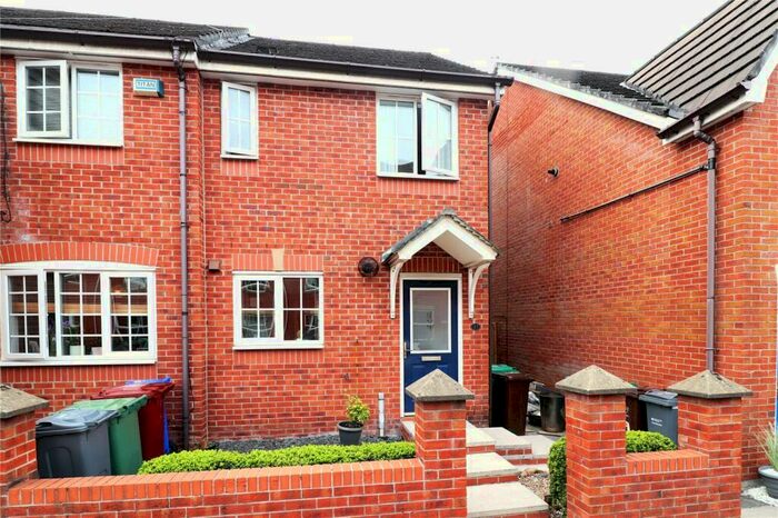 2 Bedroom End Of Terrace House To Rent In Rochester Avenue, Chorlton Cum Hardy, Manchester, M21