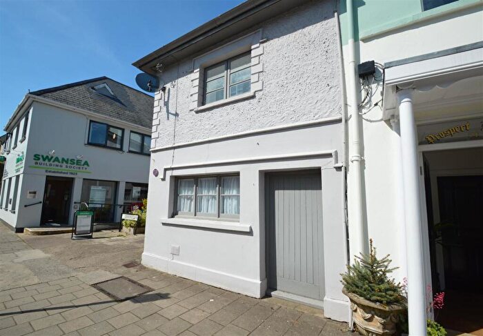 2 Bedroom End Of Terrace House To Rent In High Street, Cowbridge, Vale Of Glamorgan, CF71