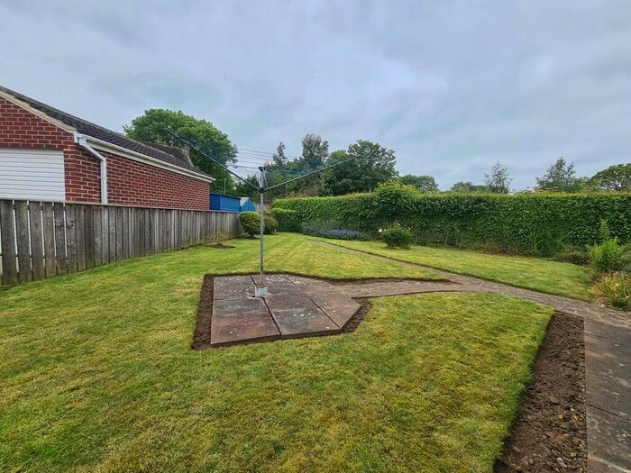 2 Bedroom Detached Bungalow For Sale In Malvern Close, Hurworth, DL2