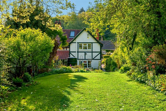 3 Bedroom Semi-Detached House For Sale In High Street, Erlestoke, Devizes, SN10