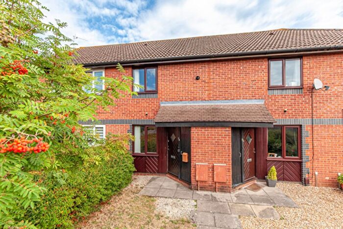 2 Bedroom Terraced House To Rent In Gibson Close, Abingdon, OX14