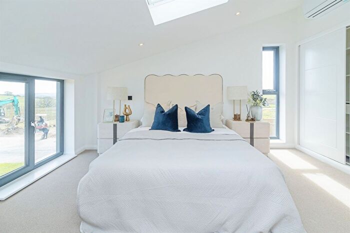 3 Bedroom Property To Rent In Aylesbury Road, Rowsham, Aylesbury, HP22