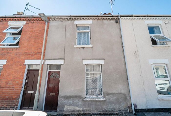 3 Bedroom Terraced House For Sale In Herbert Street, Gloucester, Gloucestershire, GL1