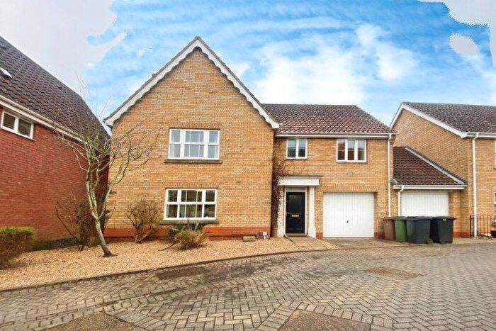 4 Bedroom Property To Rent In Burroughs Way, Wymondham, NR18