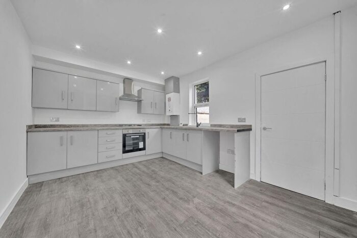 2 Bedroom Terraced House To Rent In Burnley Road, Bacup, OL13