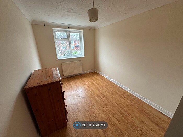 4 Bedroom Terraced House To Rent In Stratton Road, Southampton, SO15