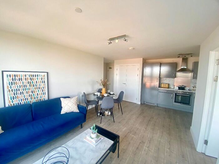 2 Bedroom Apartment To Rent In Merlin Wharf, Bath Lane, Leicester, LE3