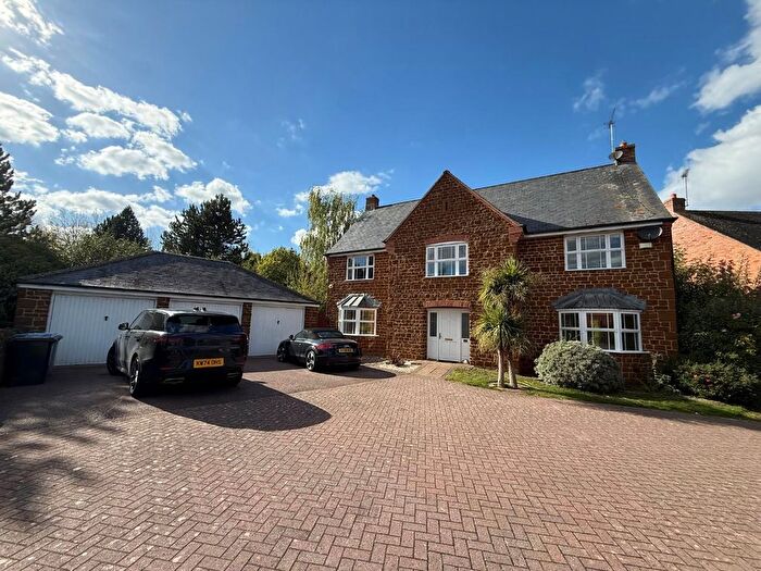5 Bedroom Detached House To Rent In Loddington Way, Mawsley, NN14