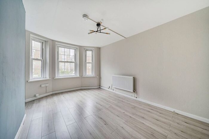 1 Bedroom Flat To Rent In Pilton Place, Elephant And Castle, London, SE17