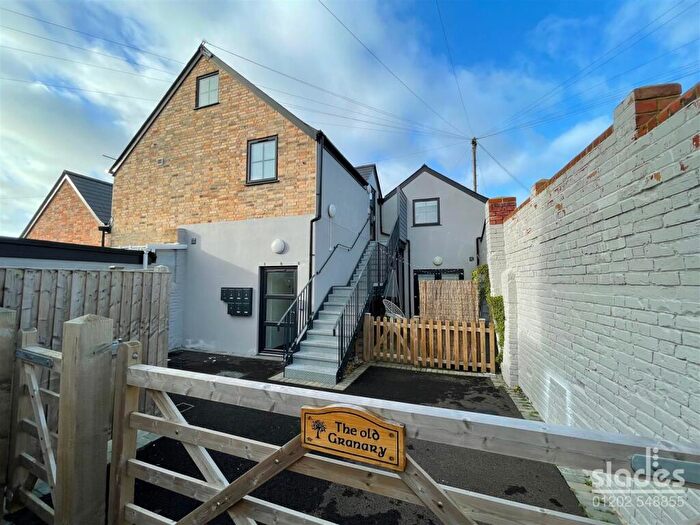 1 Bedroom Flat To Rent In Wimborne Road, Winton, Bournemouth, BH9