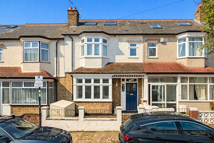 4 Bedroom Property For Sale In Avoca Road, Tooting, SW17